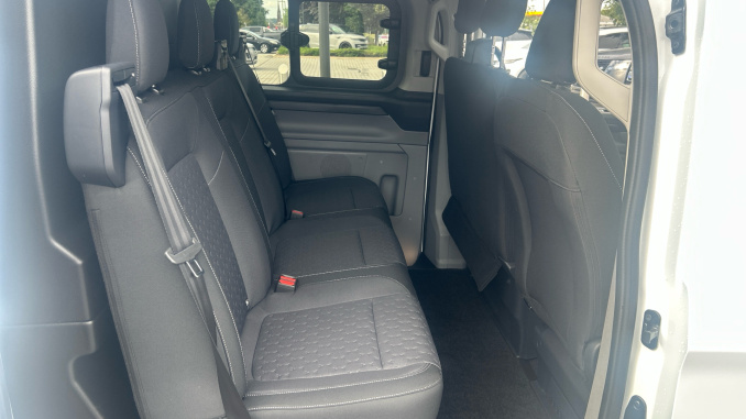 Ford Transit Custom 320 L1 Diesel Fwd 2.0 EcoBlue 136ps H1 Double Cab Van Limited - Image 5